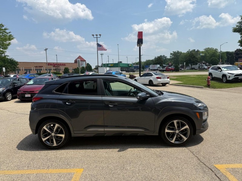 Hyundai Kona Vehicle Image 04