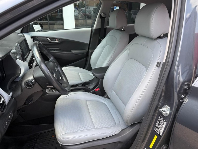 Hyundai Kona Vehicle Image 09