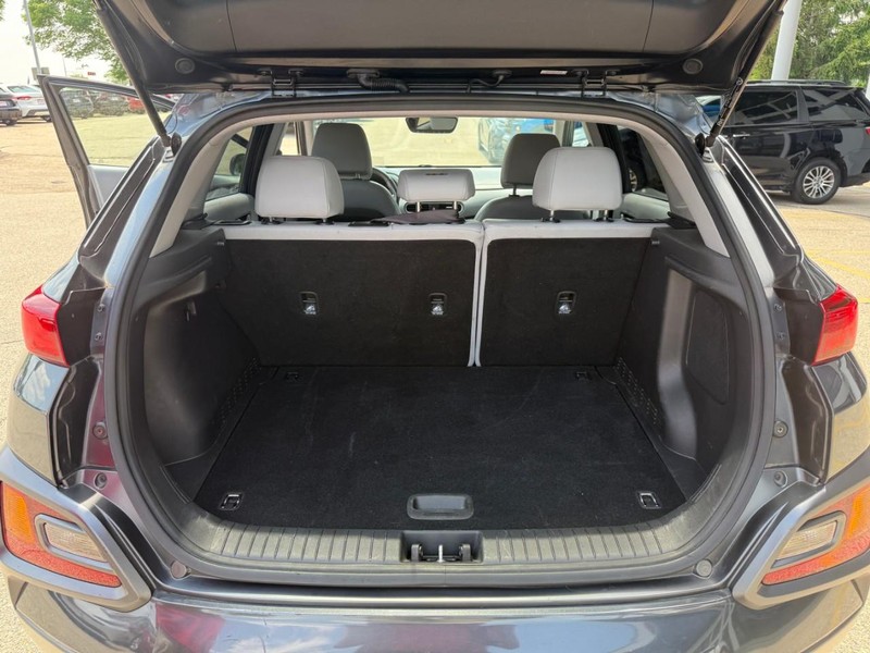 Hyundai Kona Vehicle Image 12