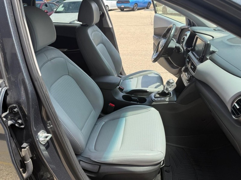 Hyundai Kona Vehicle Image 15