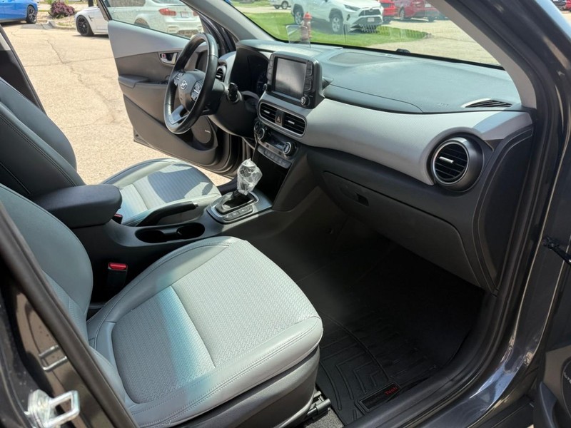 Hyundai Kona Vehicle Image 16