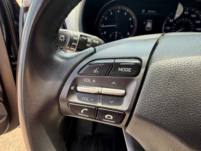 Hyundai Kona Vehicle Image 20