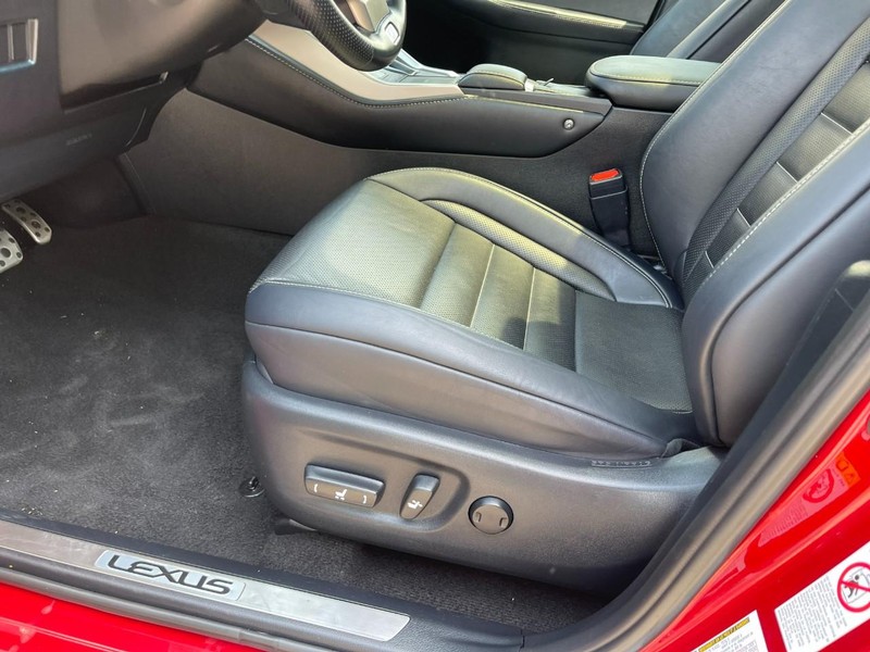 Lexus NX Vehicle Image 22