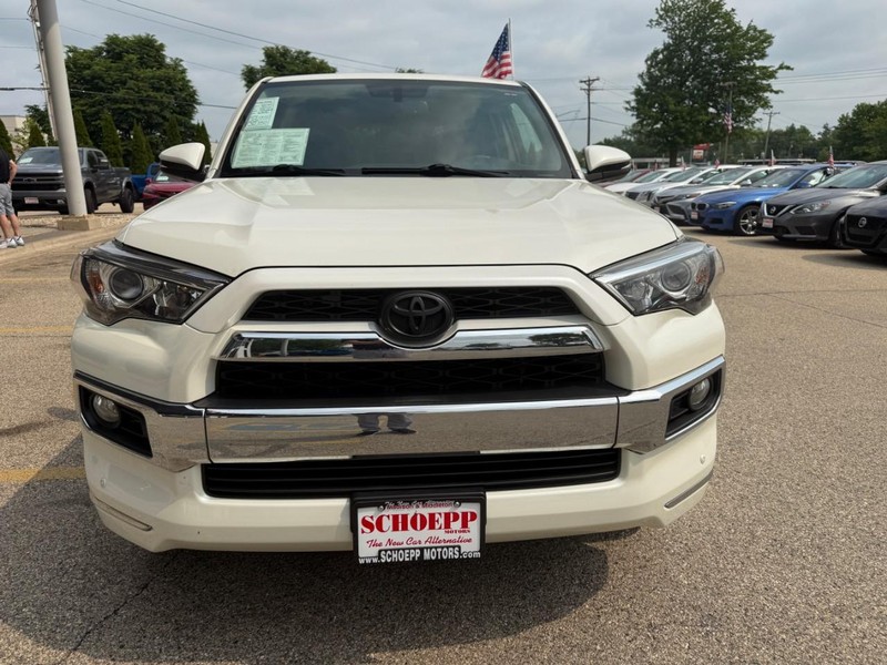 Toyota 4Runner Vehicle Image 02