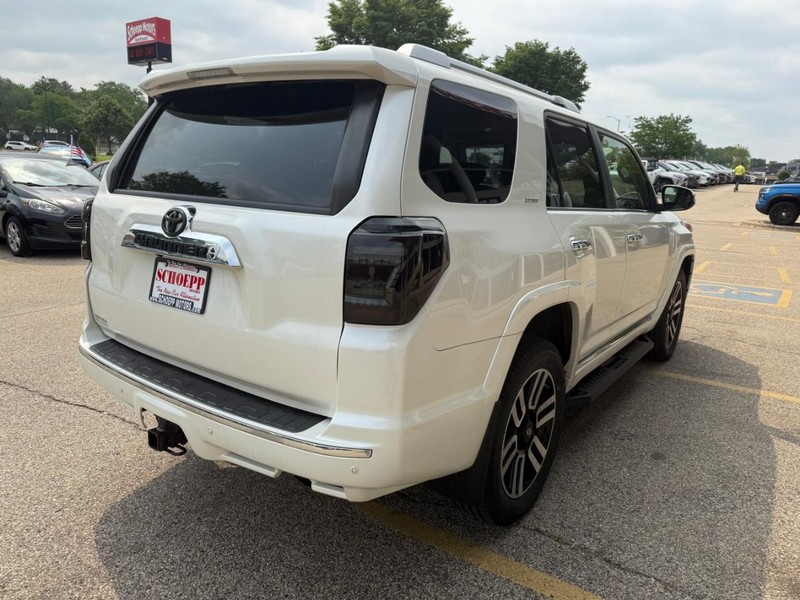 Toyota 4Runner Vehicle Image 05