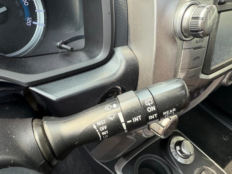 Toyota 4Runner Vehicle Image 27