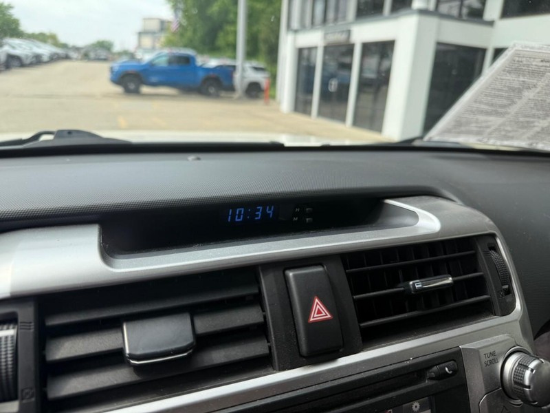 Toyota 4Runner Vehicle Image 31