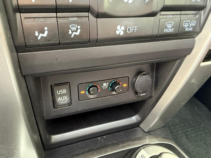 Toyota 4Runner Vehicle Image 34