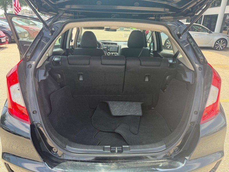 Honda Fit Vehicle Image 13