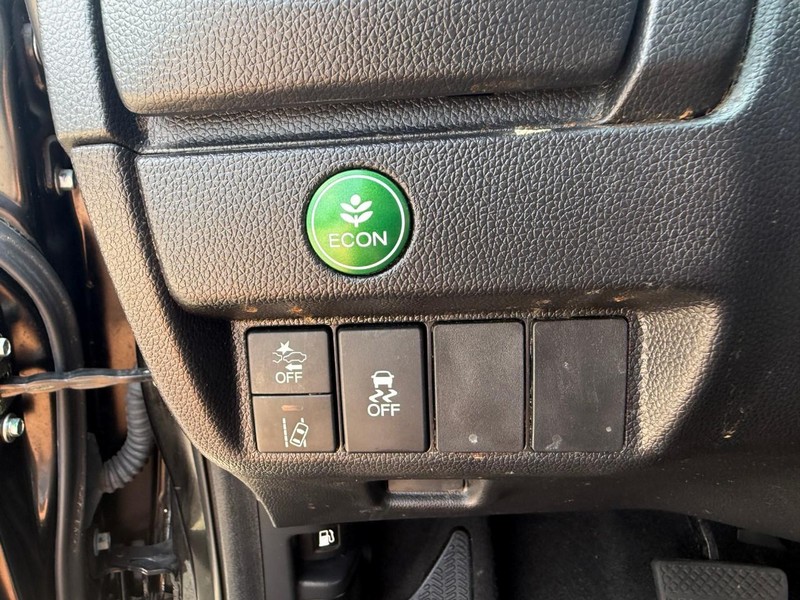 Honda Fit Vehicle Image 18