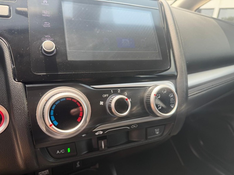 Honda Fit Vehicle Image 28