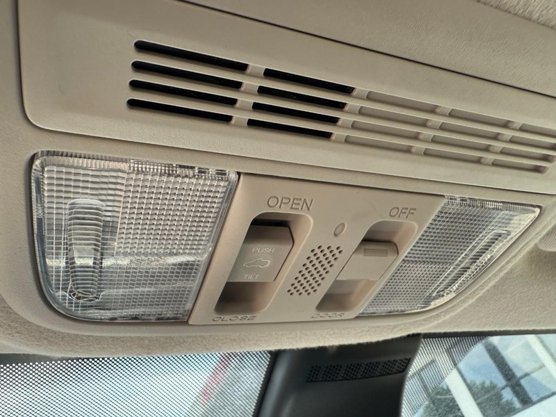 Honda Fit Vehicle Image 31