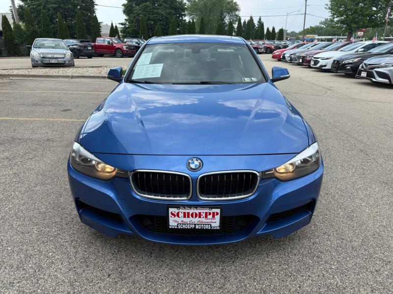 BMW 3 Series Vehicle Image 02