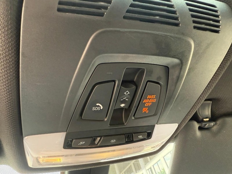BMW 3 Series Vehicle Image 31