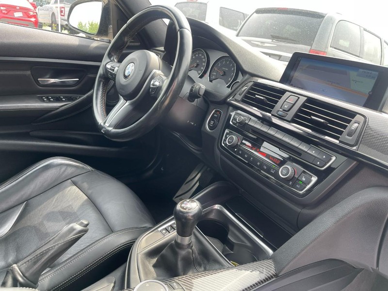 BMW M3 Vehicle Image 05