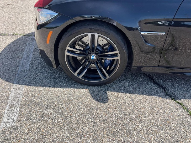 BMW M3 Vehicle Image 06