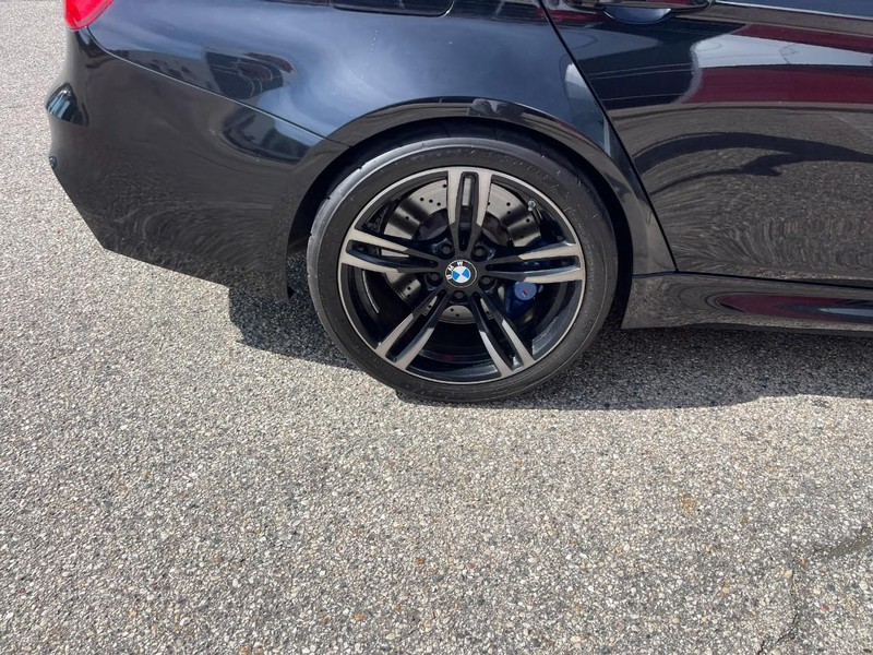 BMW M3 Vehicle Image 08