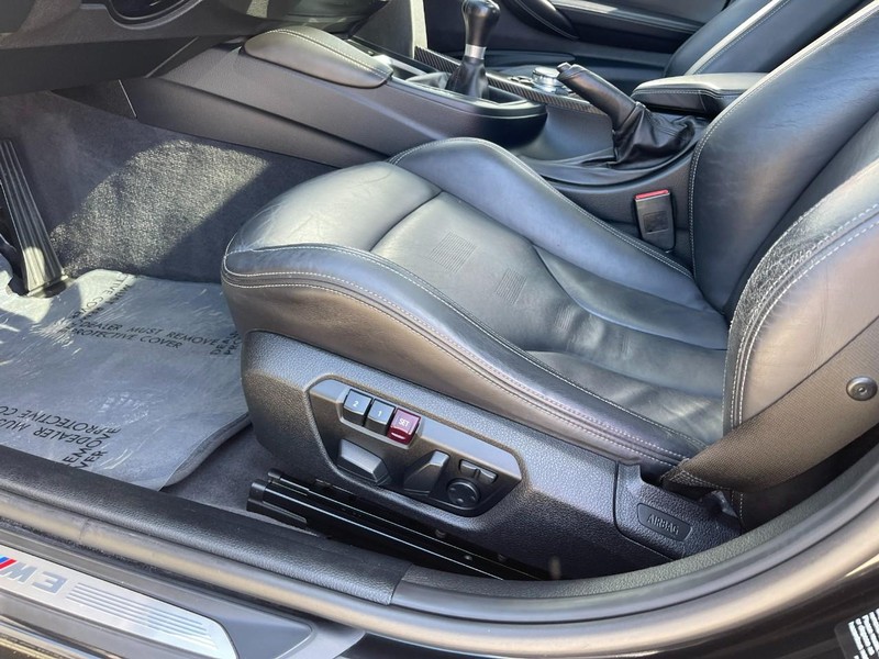 BMW M3 Vehicle Image 21