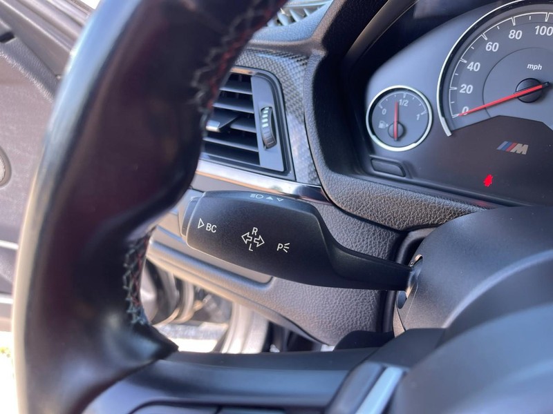 BMW M3 Vehicle Image 33
