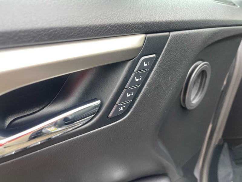 Lexus RX 350 Vehicle Image 20