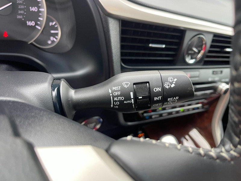 Lexus RX 350 Vehicle Image 28