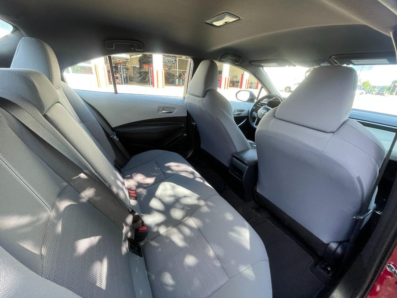 Toyota Corolla Vehicle Image 13