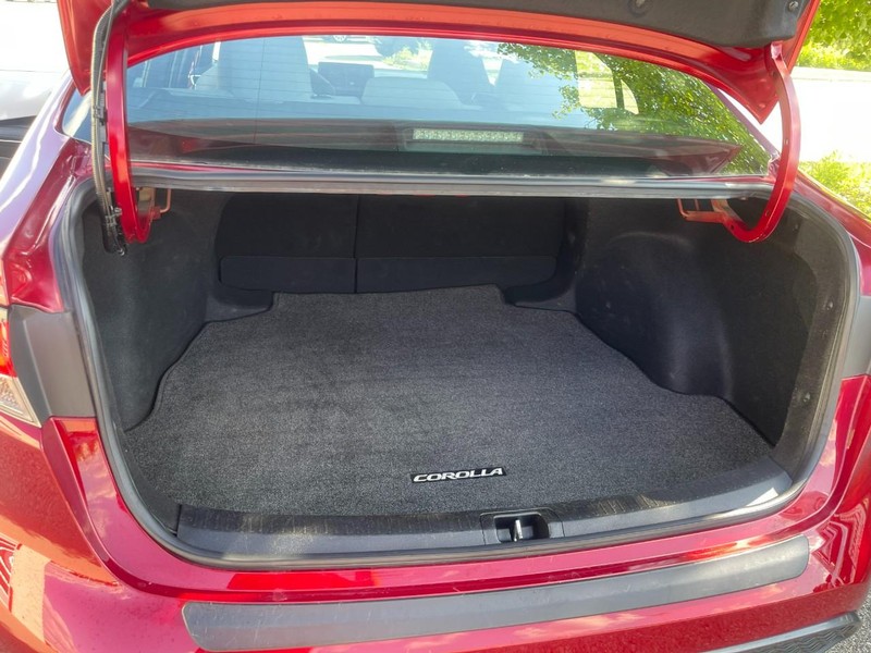 Toyota Corolla Vehicle Image 15