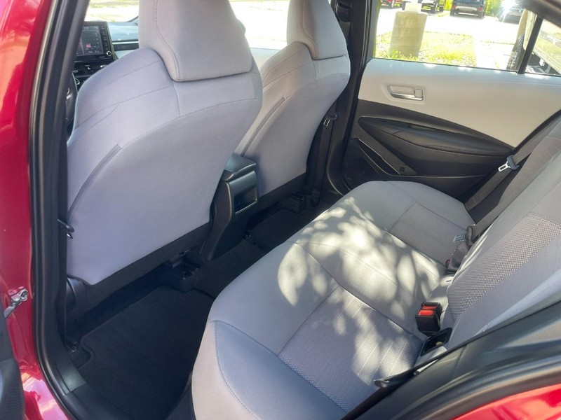 Toyota Corolla Vehicle Image 16