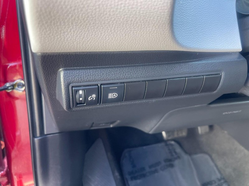 Toyota Corolla Vehicle Image 21