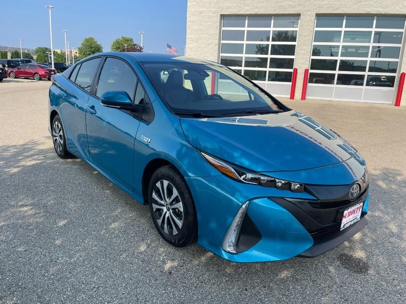 Toyota Prius Prime Vehicle Image 02