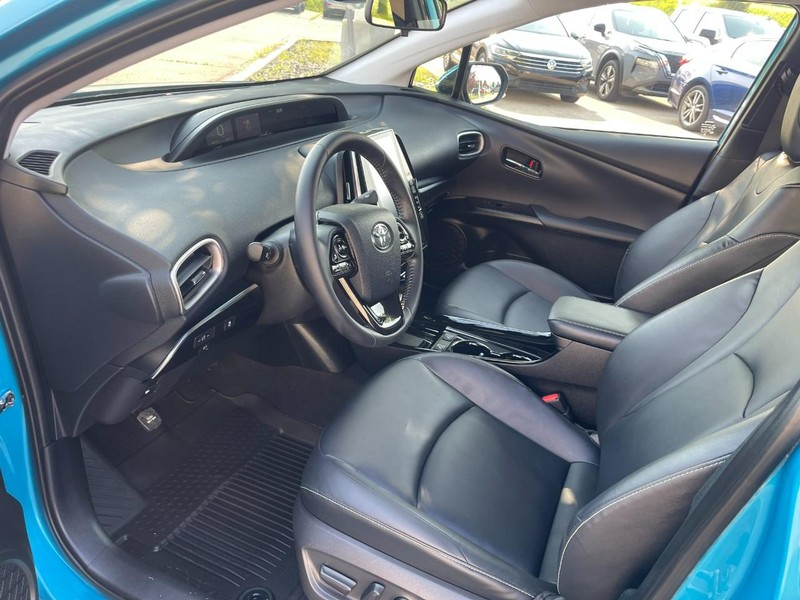 Toyota Prius Prime Vehicle Image 16