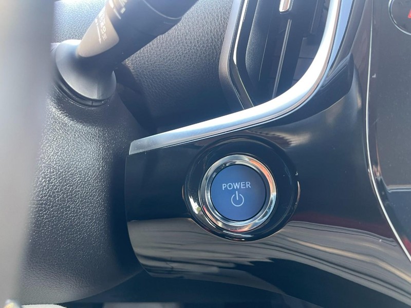 Toyota Prius Prime Vehicle Image 25