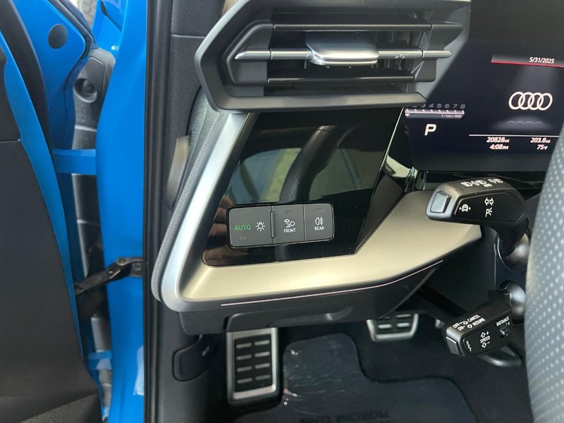 Audi S3 Vehicle Image 26