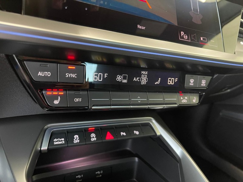 Audi S3 Vehicle Image 36