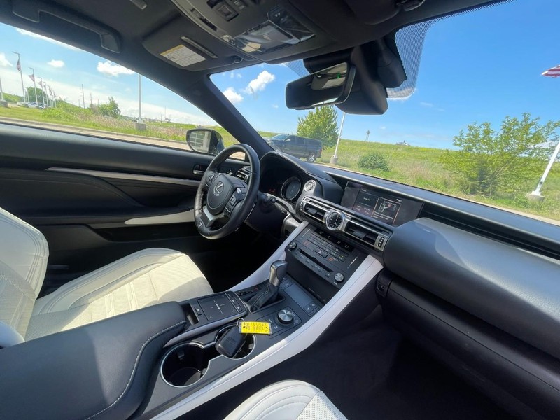 Lexus RC Vehicle Image 06