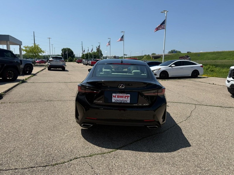 Lexus RC Vehicle Image 11