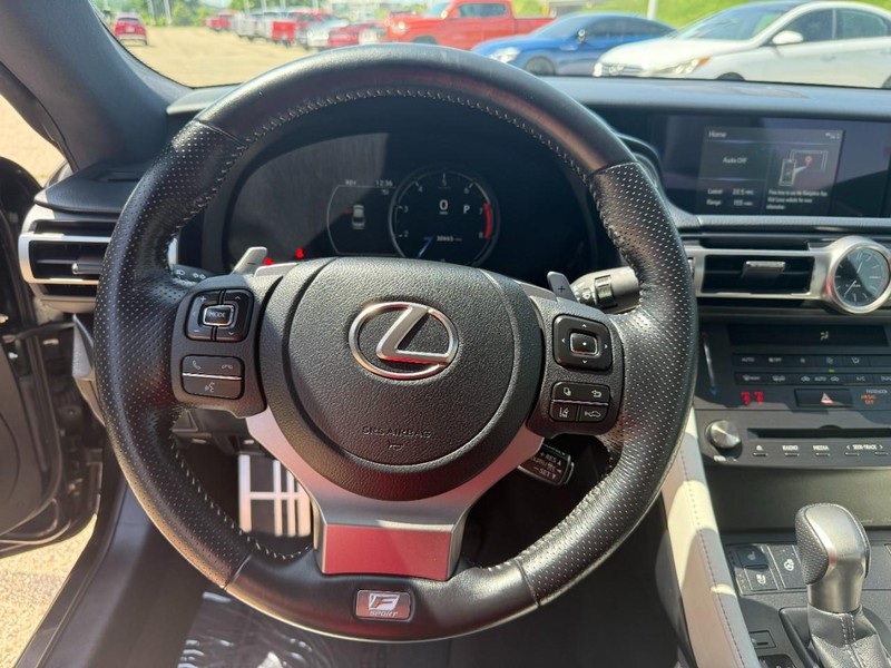Lexus RC Vehicle Image 15