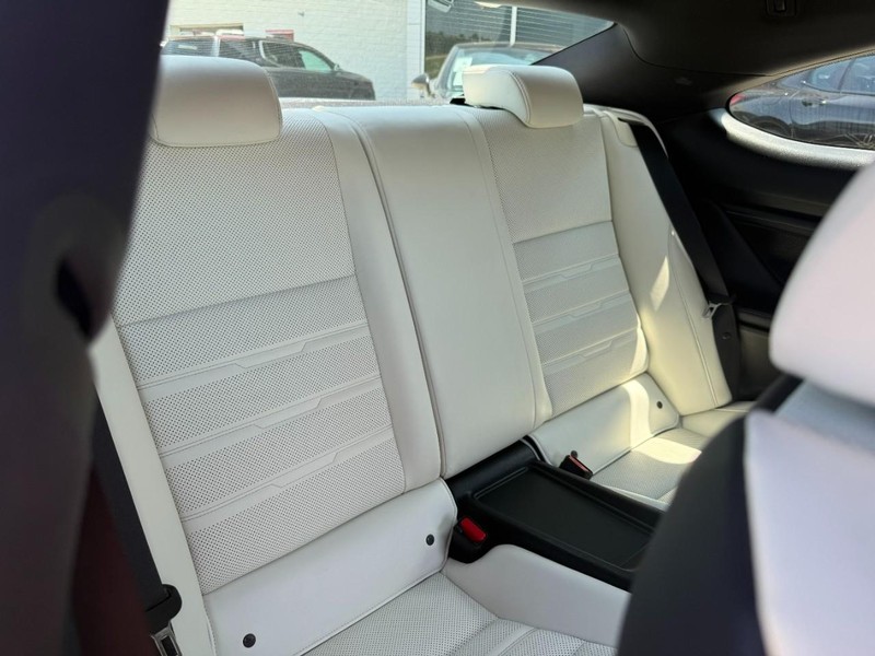 Lexus RC Vehicle Image 27