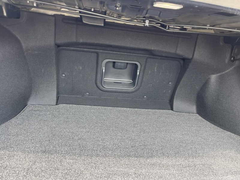 Lexus ES Vehicle Image 19
