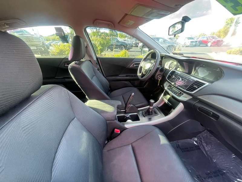 Honda Accord Sedan Vehicle Image 06