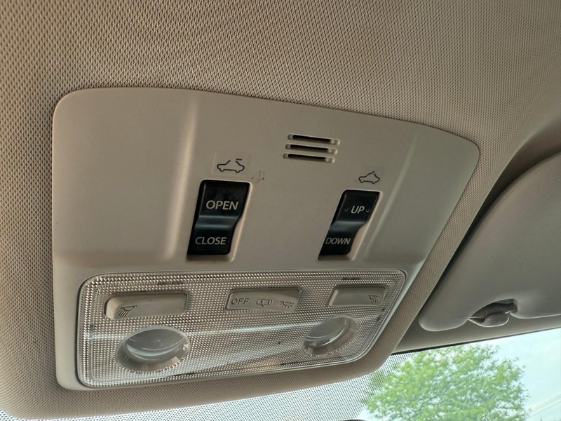 Toyota Corolla Vehicle Image 29