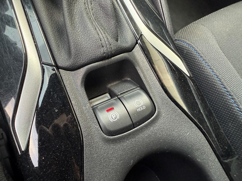 Toyota Corolla Vehicle Image 33