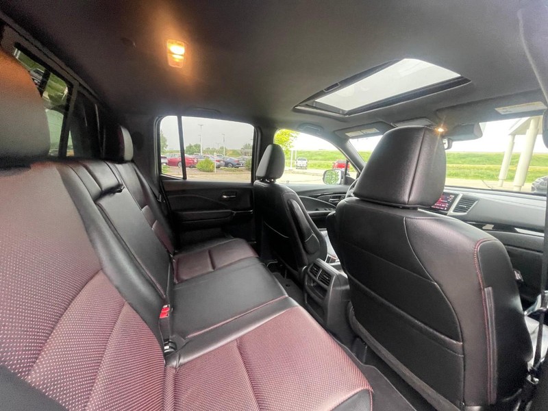 Honda Ridgeline Vehicle Image 16