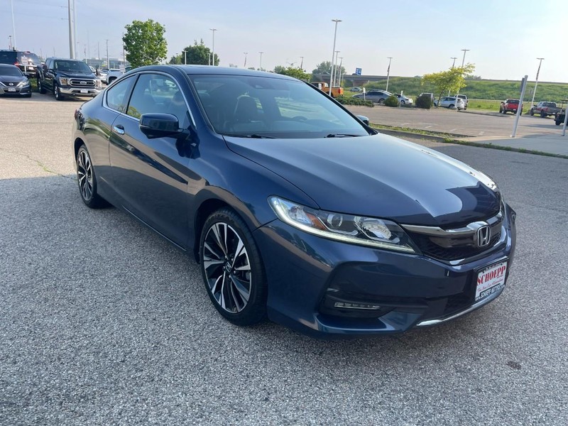 Honda Accord Coupe Vehicle Image 02