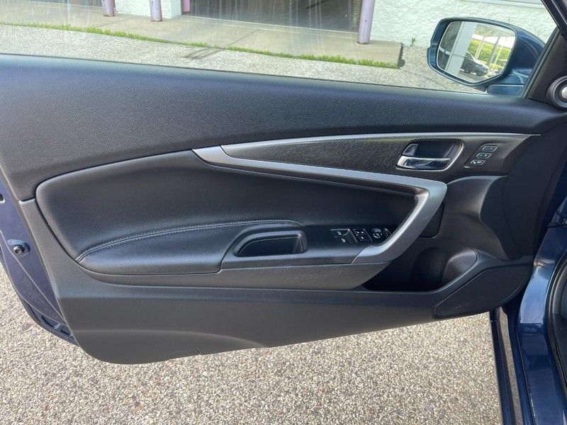 Honda Accord Coupe Vehicle Image 18