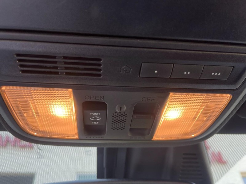 Honda Accord Coupe Vehicle Image 31