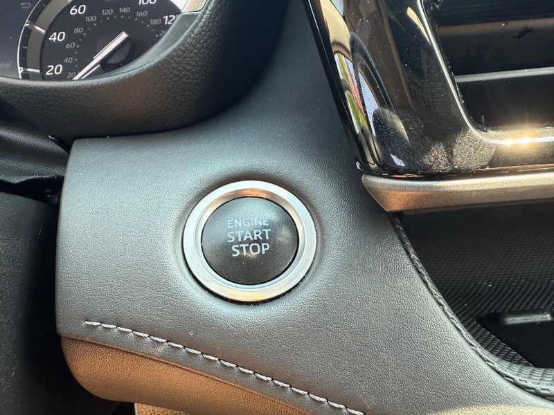 Toyota Highlander Vehicle Image 30