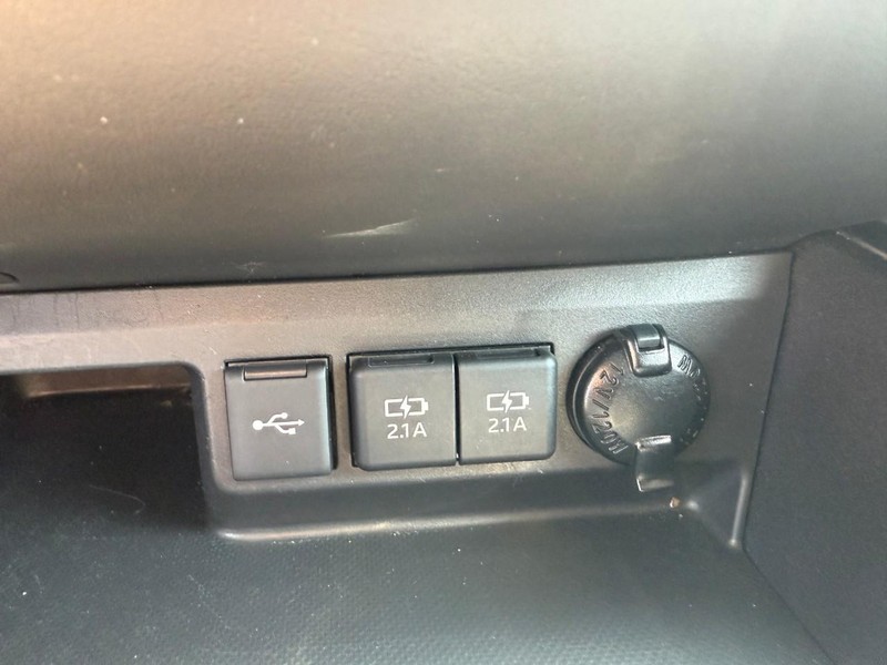 Toyota Highlander Vehicle Image 32