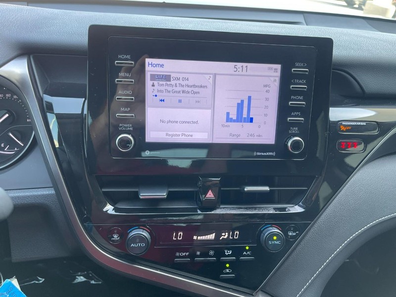 Toyota Camry Vehicle Image 27