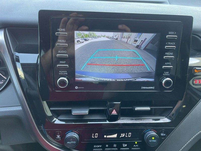 Toyota Camry Vehicle Image 28